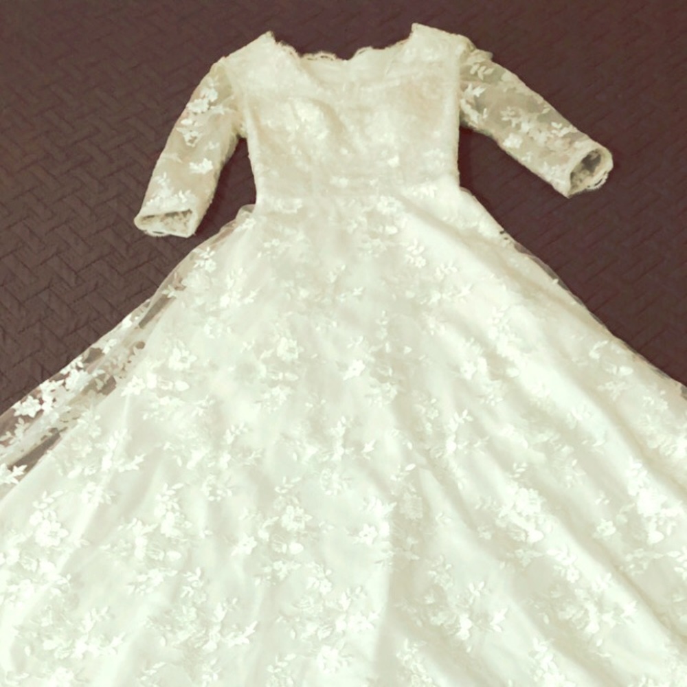 Wedding dress
